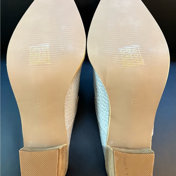 BEAST FASHION Gray Croc-Embossed Mules - Picture 8 of 8